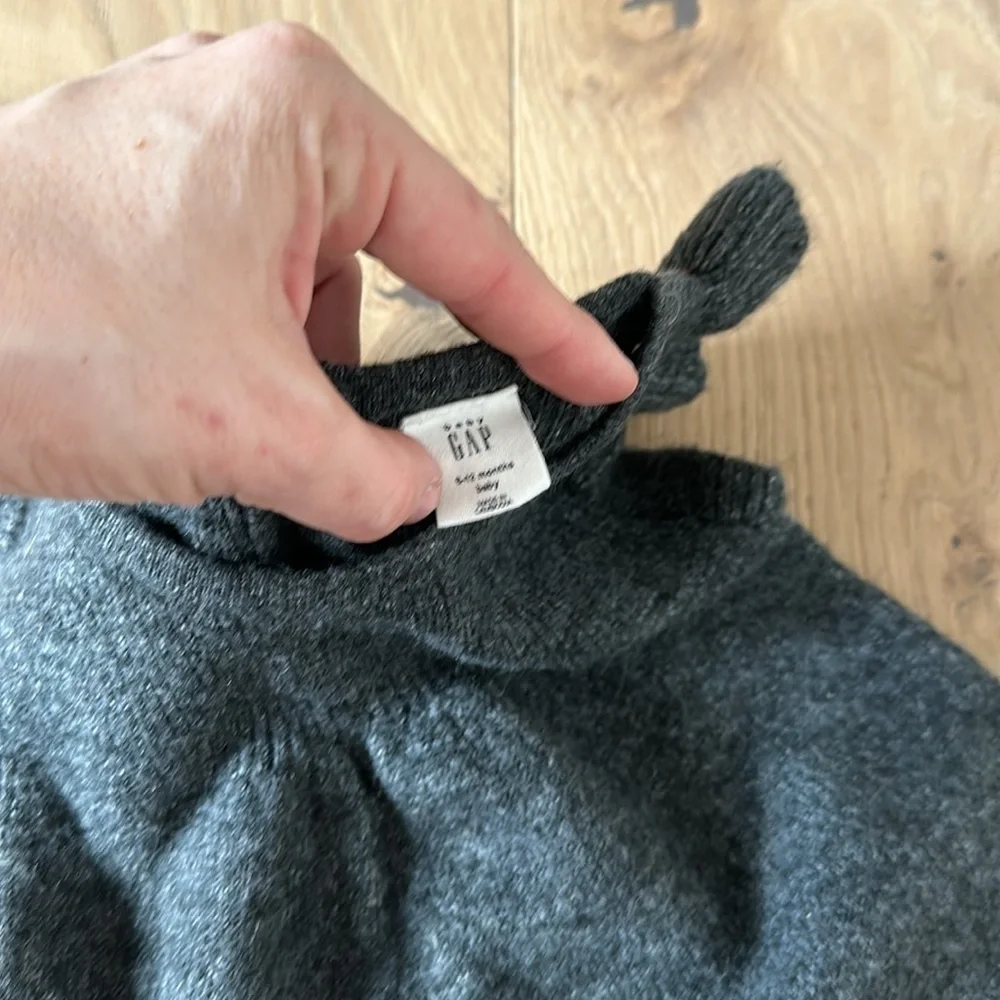 Gap baby ruffle one piece gray 6/12m